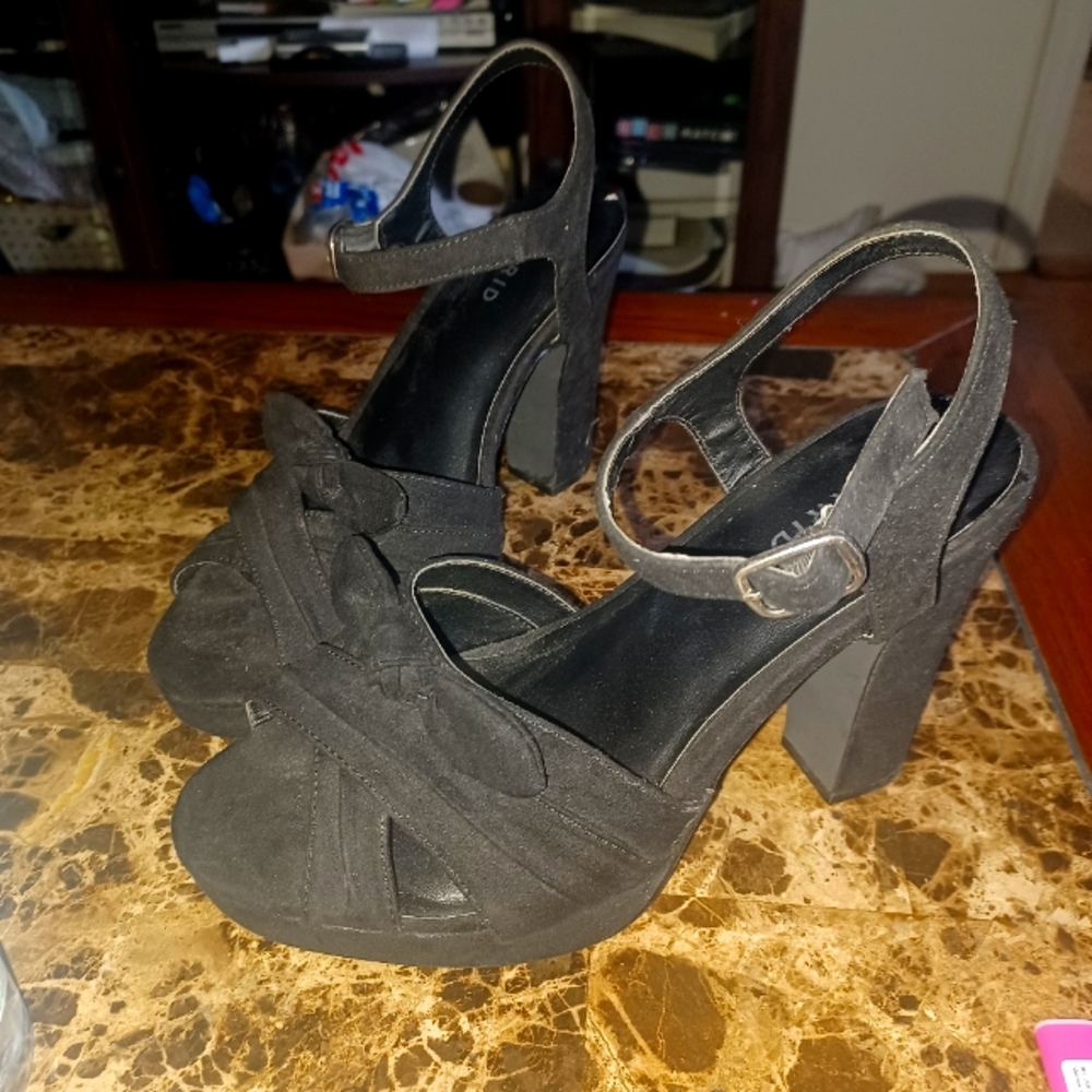 Size 9 torrid shoes